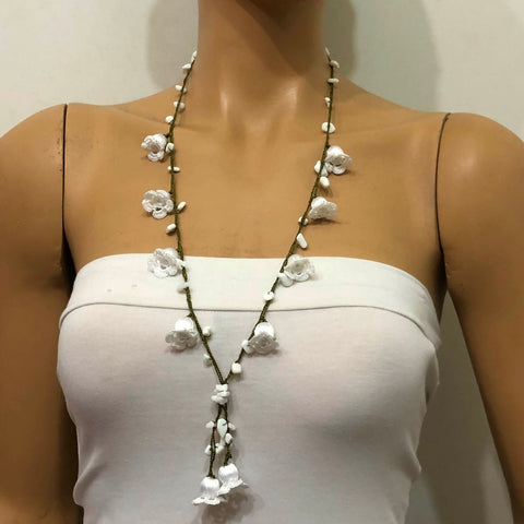 White Crochet oya TULIP lace necklace with white stones