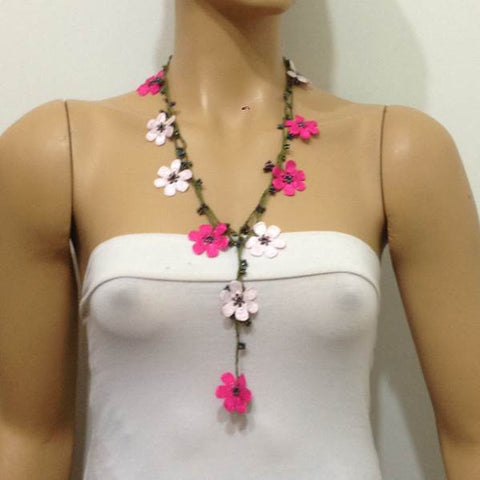 10.20.17 PINK OYA Flower Lariat Necklace with purplish black beads.