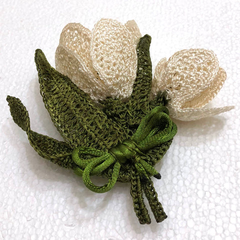 White 3D Tulip Hand Crochet Oya Brooch - Flower Pin- Gift for Mom - Gift for Mother - Gift for Her - Unique Lace Brooches Jewelry - Fabric Flower Brooch